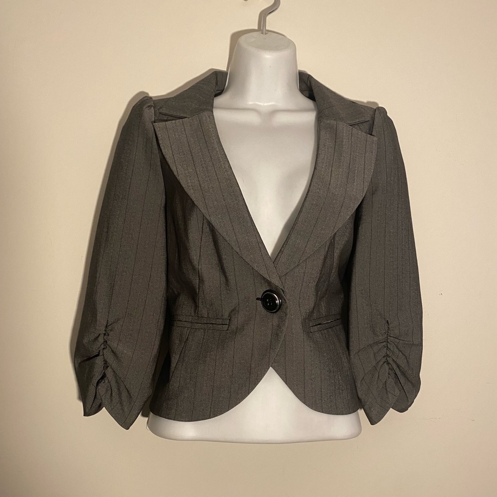 Gray blazer